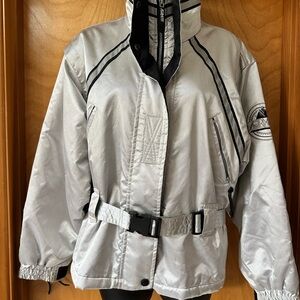 Zermatt Switzerland Women's Med Ski/snowboard jacket w/gloves